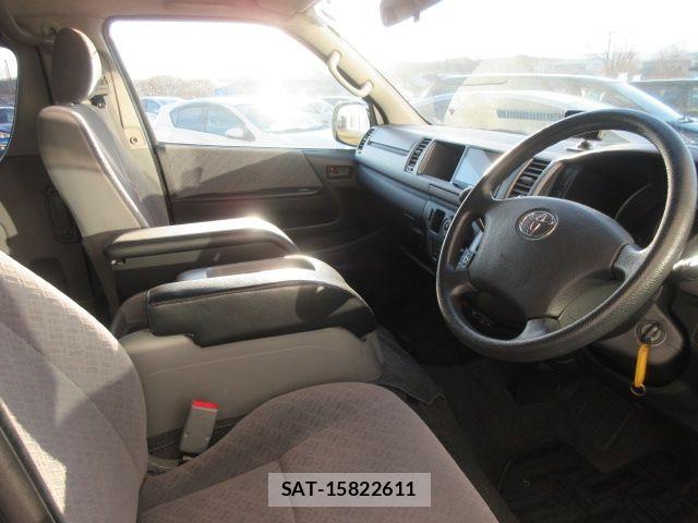 Toyota HIACE VAN 2009-11 7219343-10