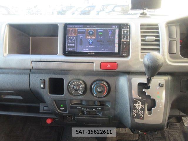 Toyota HIACE VAN 2009-11 7219343-11