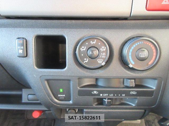 Toyota HIACE VAN 2009-11 7219343-14