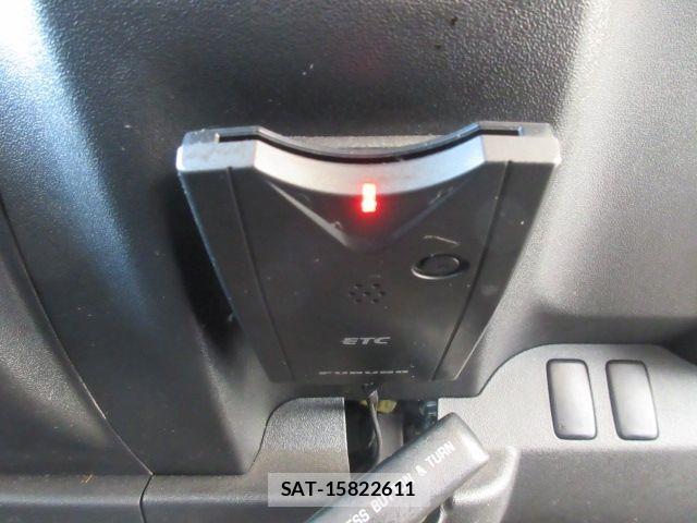 Toyota HIACE VAN 2009-11 7219343-16