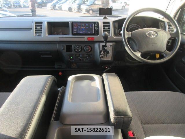 Toyota HIACE VAN 2009-11 7219343-1