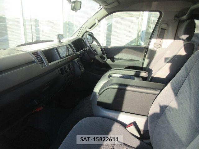 Toyota HIACE VAN 2009-11 7219343-5