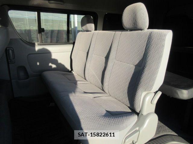 Toyota HIACE VAN 2009-11 7219343-6