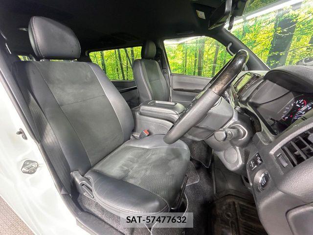 Toyota HIACE VAN 2022-11 7219376-9