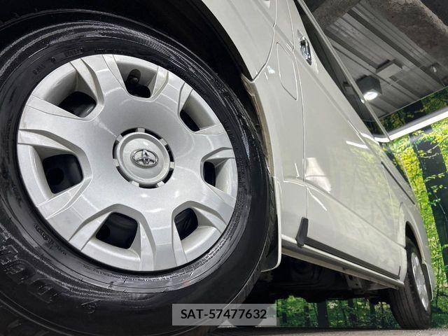 Toyota HIACE VAN 2022-11 7219376-12