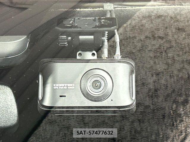 Toyota HIACE VAN 2022-11 7219376-7