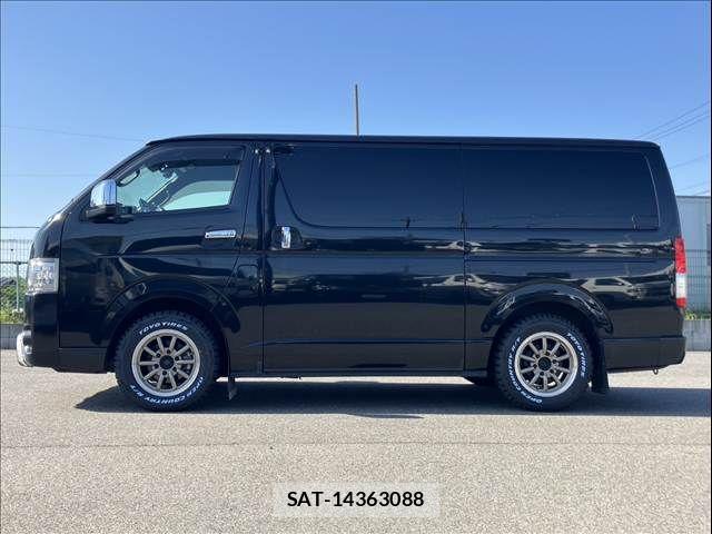 Toyota HIACE VAN 2022-02 7219374-13
