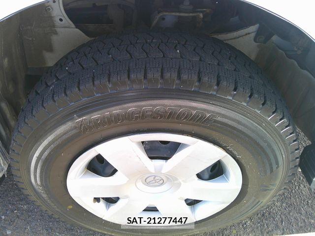 Toyota HIACE VAN 2019-04 7219363-28
