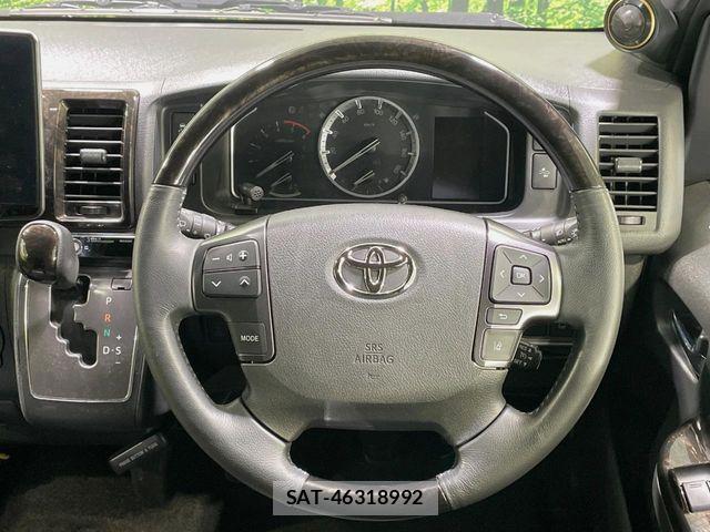 Toyota HIACE VAN 2022-07 7250989-10