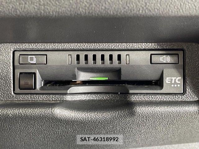 Toyota HIACE VAN 2022-07 7250989-6