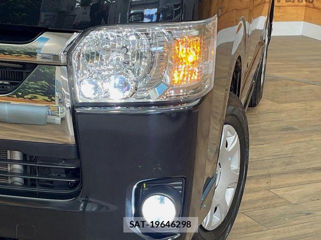 Toyota HIACE VAN 2022-01 7250988-12