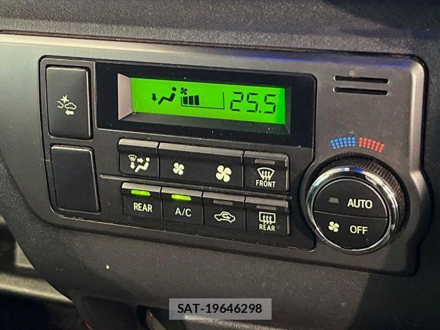 Toyota HIACE VAN 2022-01 7250988-6