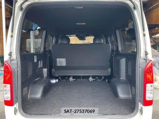 Toyota HIACE VAN 2019-09 7250993-14