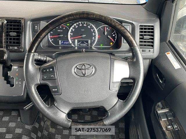 Toyota HIACE VAN 2019-09 7250993-15