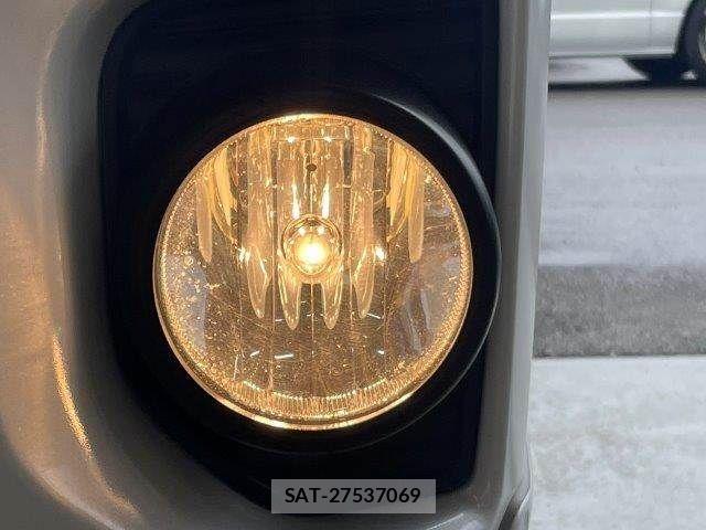 Toyota HIACE VAN 2019-09 7250993-17