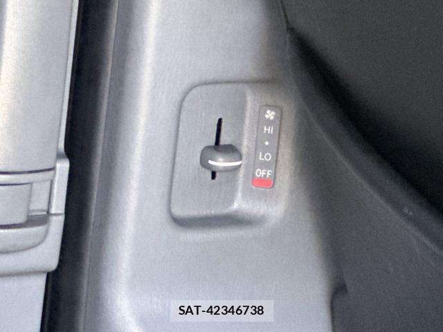 Toyota HIACE VAN 2010-03 7250991-10