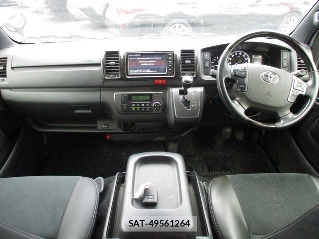 Toyota HIACE VAN 2023-01 7250990-1