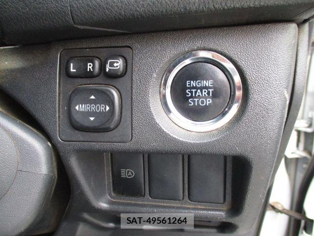 Toyota HIACE VAN 2023-01 7250990-19