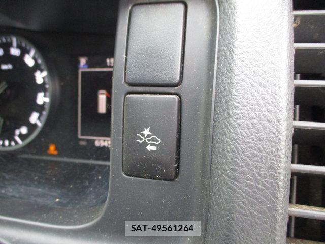Toyota HIACE VAN 2023-01 7250990-21