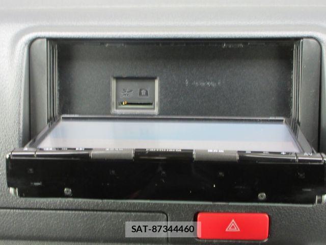 Toyota HIACE VAN 2020-10 7250985-11