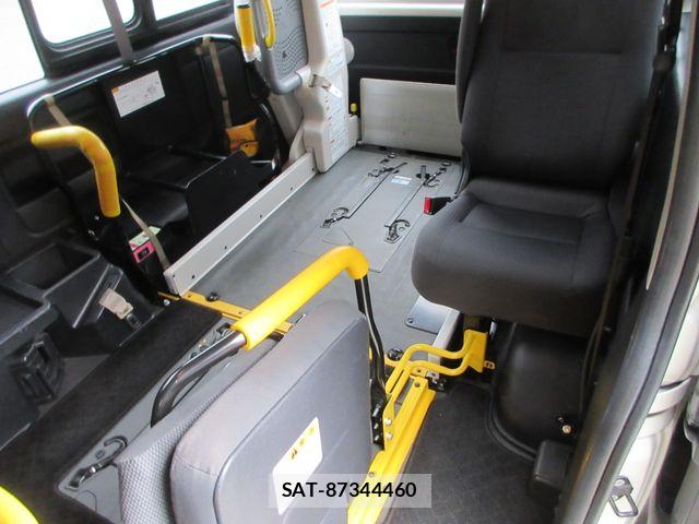 Toyota HIACE VAN 2020-10 7250985-16