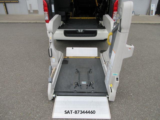 Toyota HIACE VAN 2020-10 7250985-17