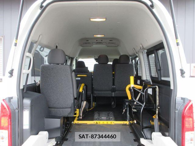 Toyota HIACE VAN 2020-10 7250985-18