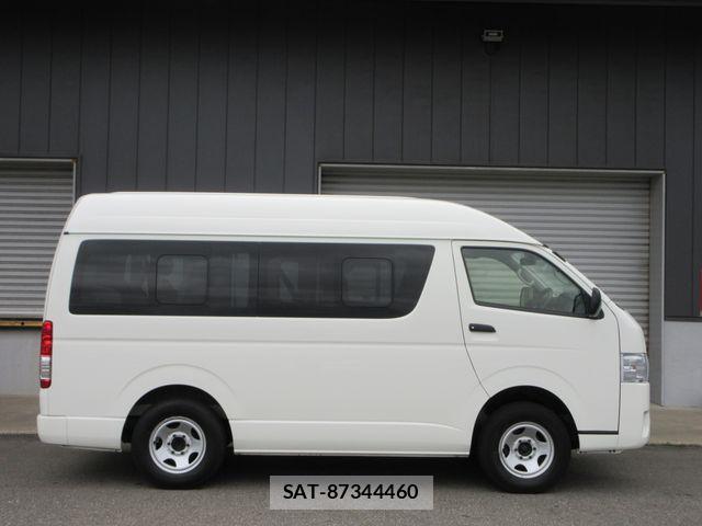Toyota HIACE VAN 2020-10 7250985-23