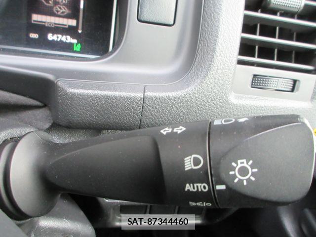 Toyota HIACE VAN 2020-10 7250985-26