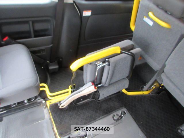Toyota HIACE VAN 2020-10 7250985-28