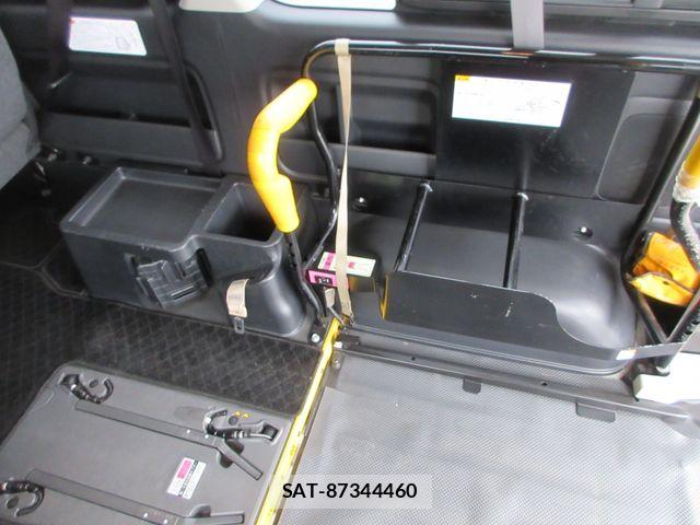 Toyota HIACE VAN 2020-10 7250985-29