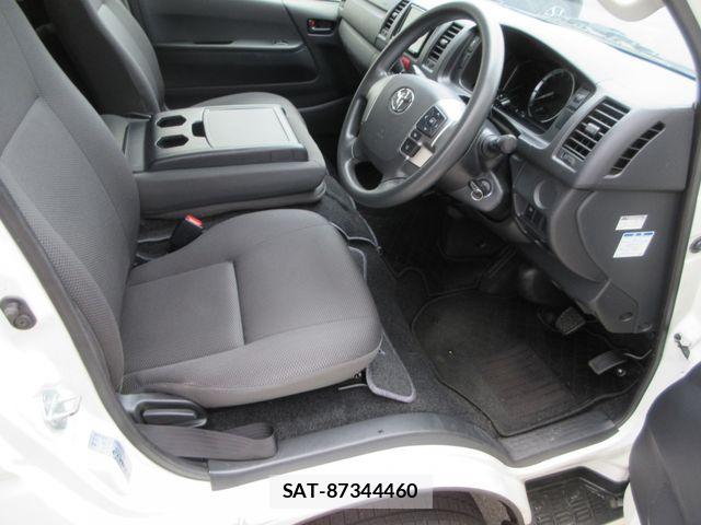 Toyota HIACE VAN 2020-10 7250985-4