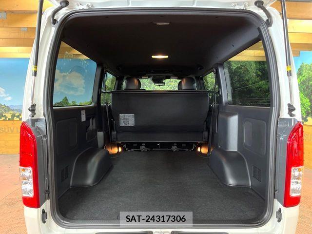 Toyota HIACE VAN 2025-03 7250987-9