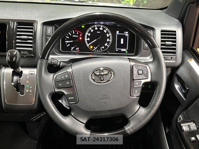 Toyota HIACE VAN 2025-03 7250987-10