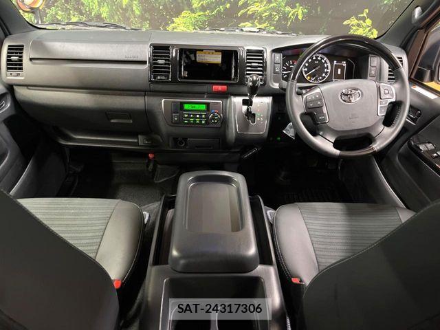 Toyota HIACE VAN 2025-03 7250987-1