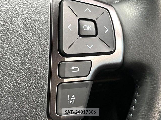 Toyota HIACE VAN 2025-03 7250987-4