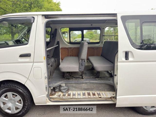 Toyota HIACE VAN 2014-03 7250992-14