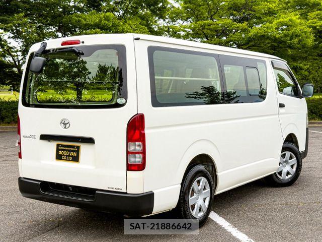 Toyota HIACE VAN 2014-03 7250992-3