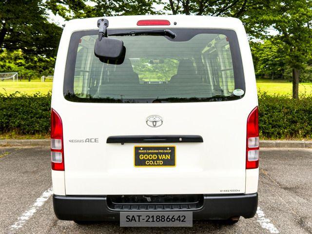 Toyota HIACE VAN 2014-03 7250992-7