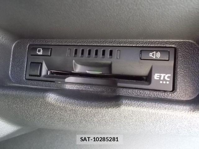 Toyota HIACE VAN 2021-03 7272004-16