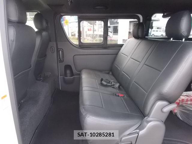 Toyota HIACE VAN 2021-03 7272004-19