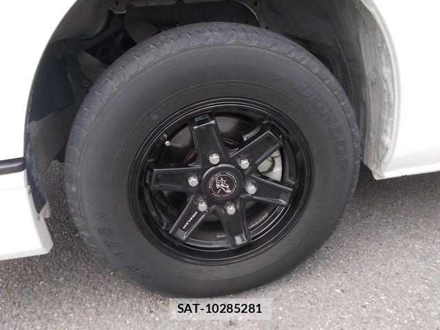 Toyota HIACE VAN 2021-03 7272004-24