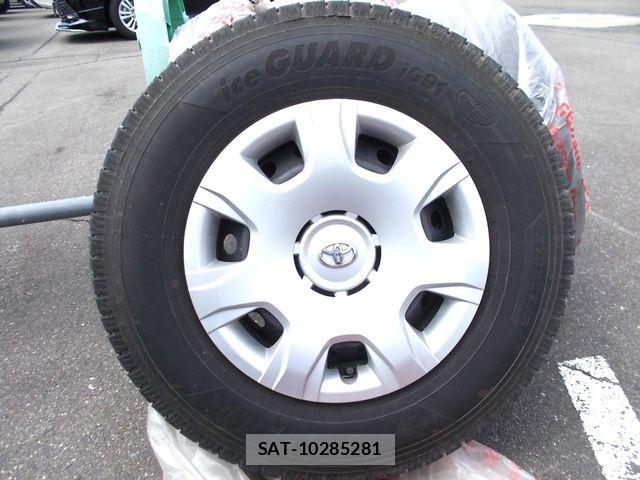 Toyota HIACE VAN 2021-03 7272004-28
