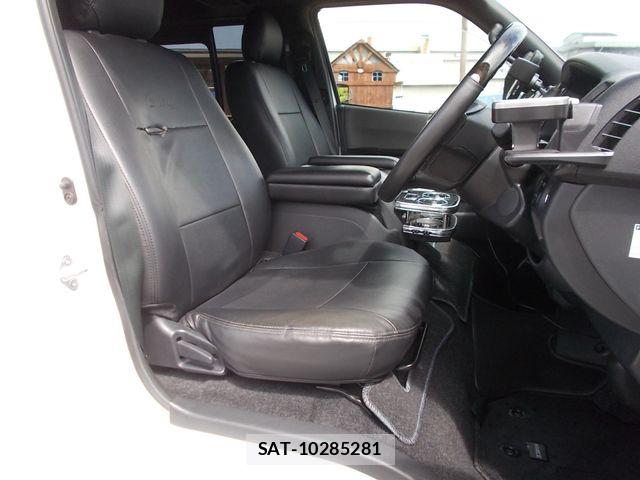 Toyota HIACE VAN 2021-03 7272004-4