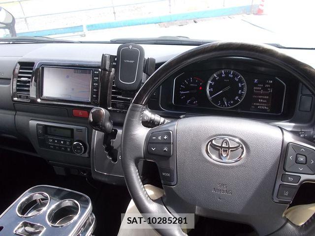Toyota HIACE VAN 2021-03 7272004-5