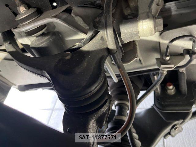 Toyota HIACE VAN 2024-06 7271998-19