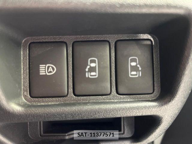 Toyota HIACE VAN 2024-06 7271998-2
