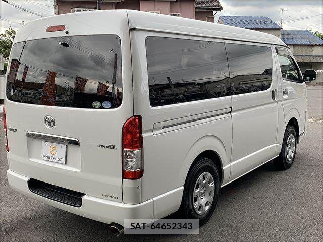 Toyota HIACE VAN 2015-03 7272002-17