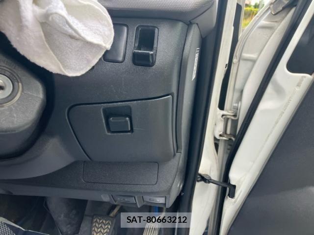 Toyota HIACE VAN 2011-10 7271999-19