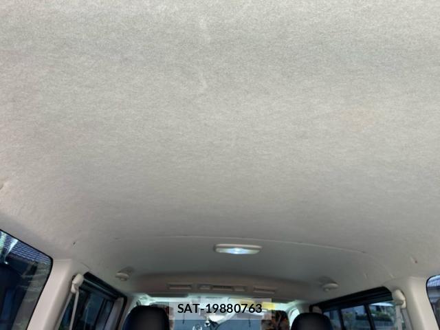 Toyota HIACE VAN 2008-11 7272000-12